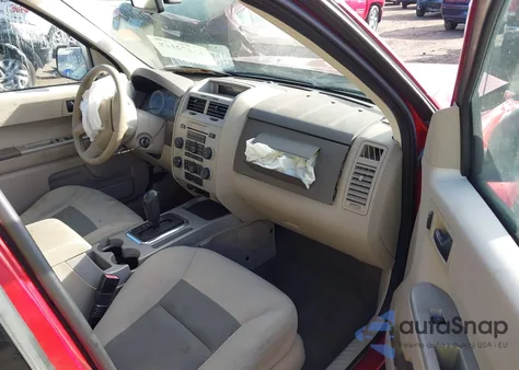 2008 Ford Escape Xlt z USA, uszkodzony, nr VIN 1FMCU93198KC13373